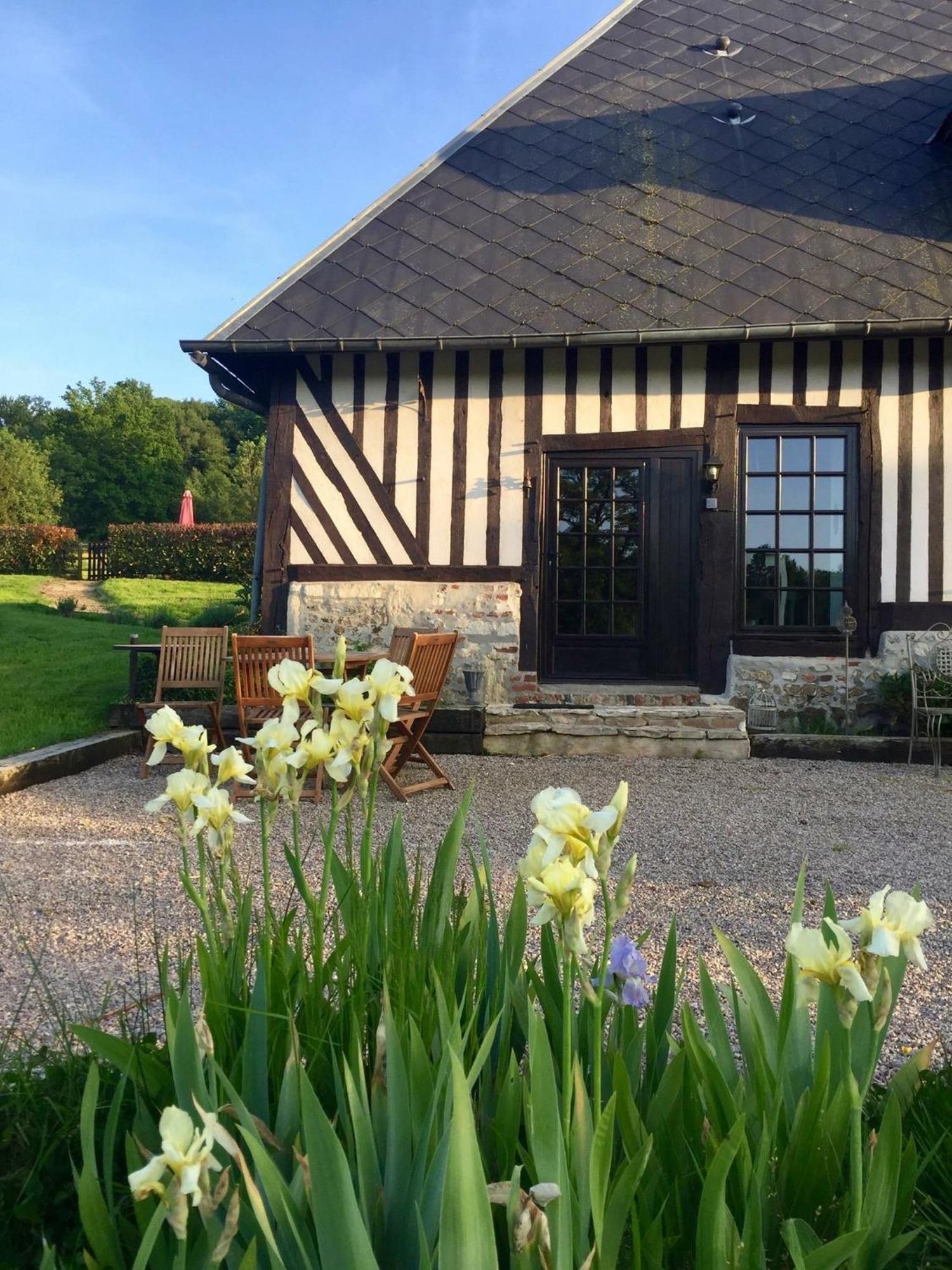 Bed and Breakfast Le Champ Des Possibles Manerbe Exterior foto