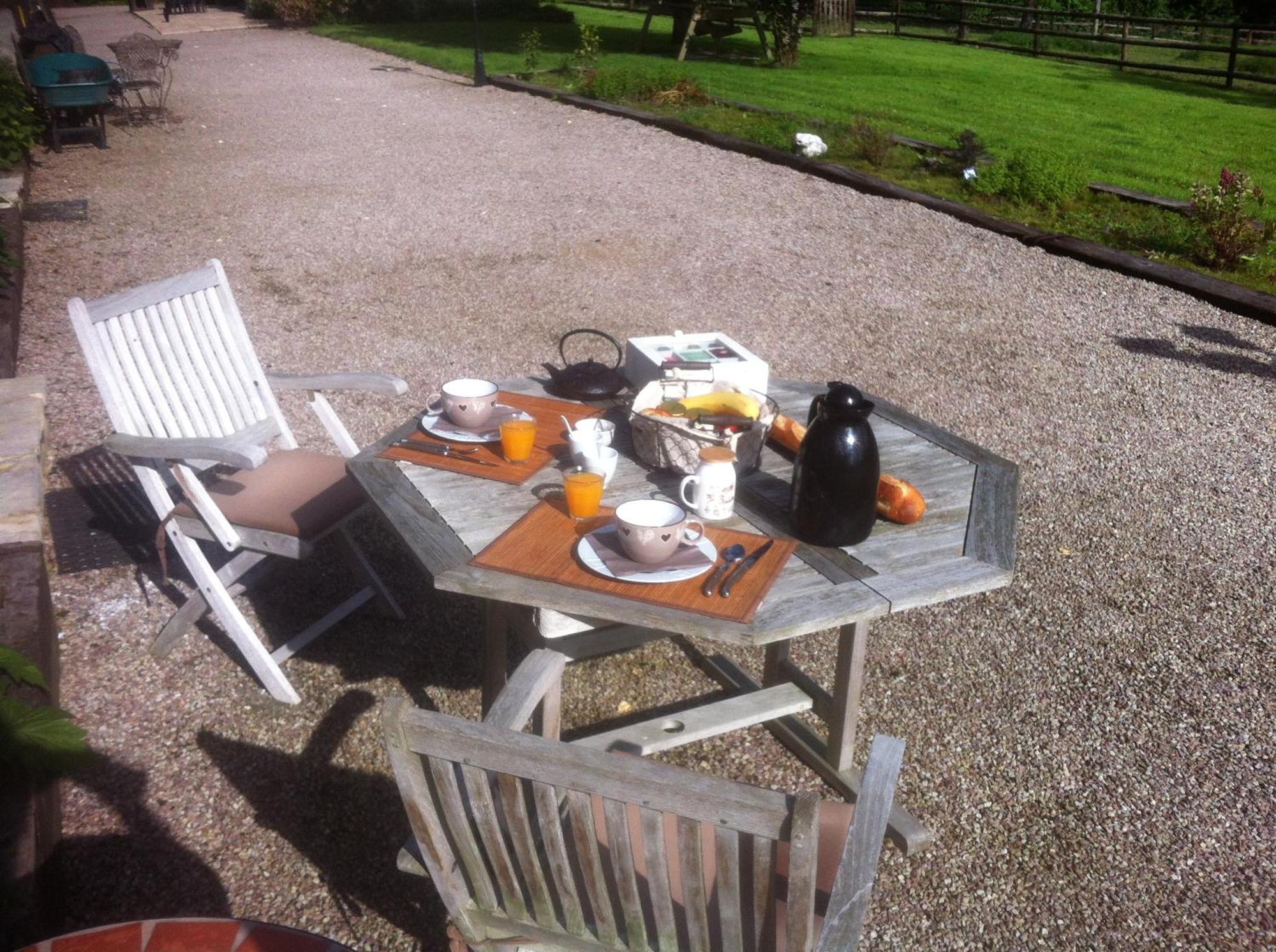 Bed and Breakfast Le Champ Des Possibles Manerbe Exterior foto